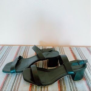 Everlane Leather heeled sandals